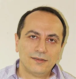 ד״ר ארטאשז פשיניאן